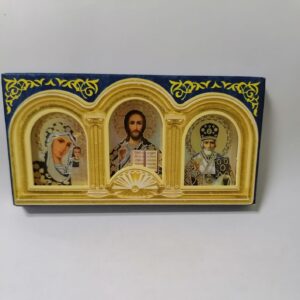 Икона в авто с подставкой пластм. Икона в авто с подставкой пластм.