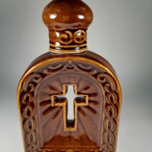 Штоф для Святой воды с врезанным крестом Штоф для Святой воды с врезанным крестом