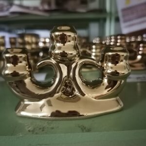 Подсвечник тройной золот. Подсвечник тройной золот.