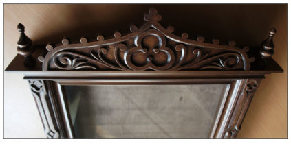 Киот заказной настенный