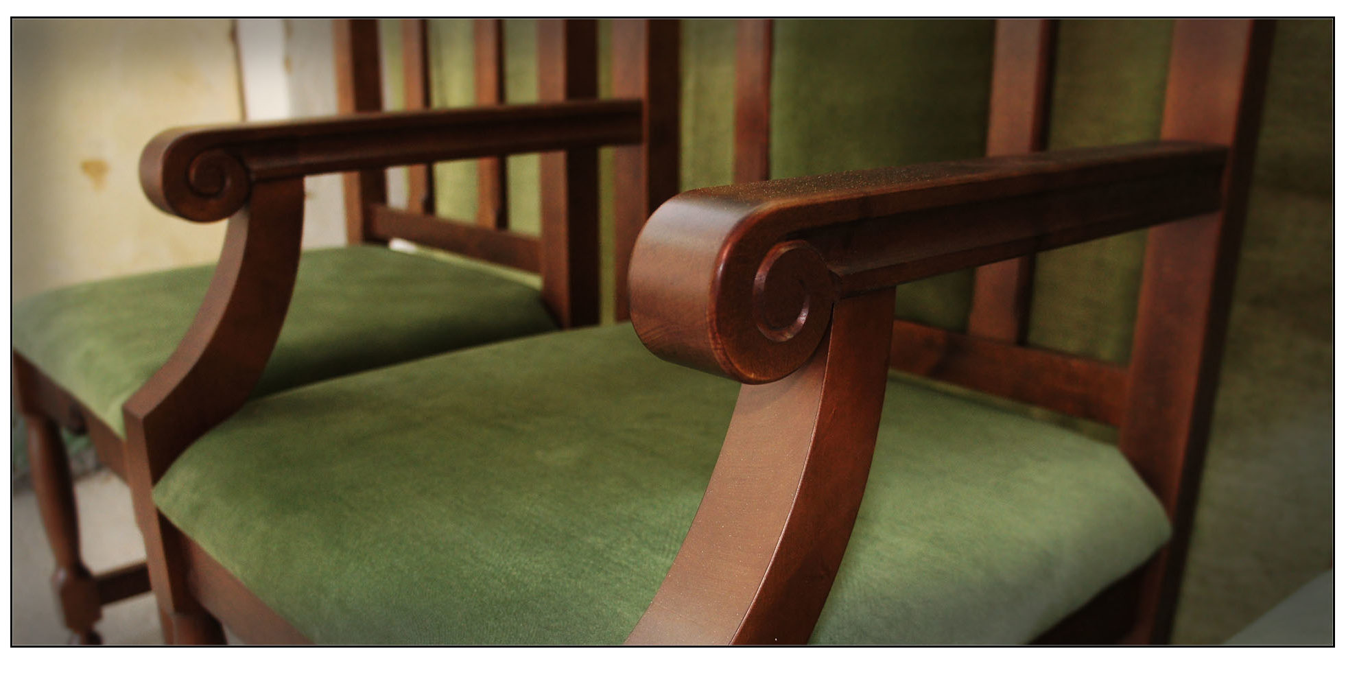 Стулья мягкие со спинкой