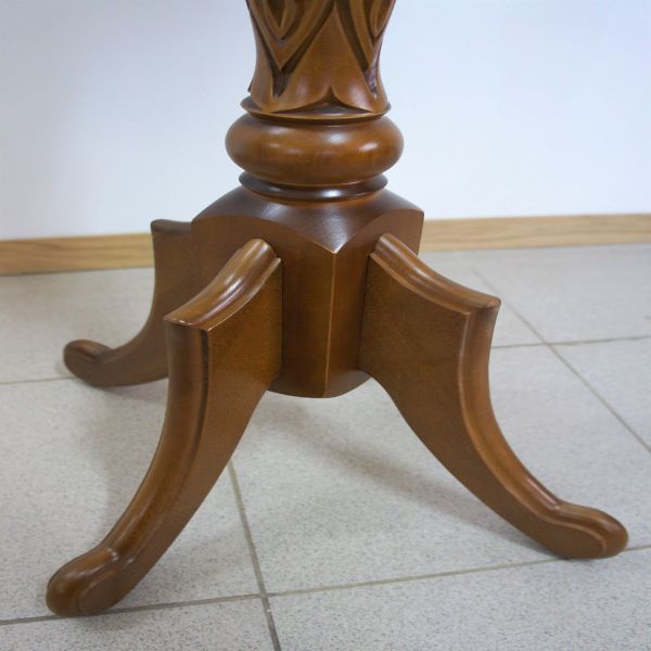 Аналой на одной ножке