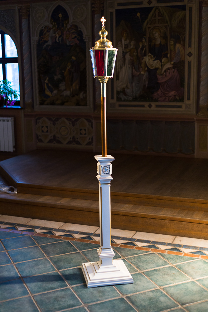 Подставка под хоругвь, квадратная малая (эмаль, патина, ручная резьба)