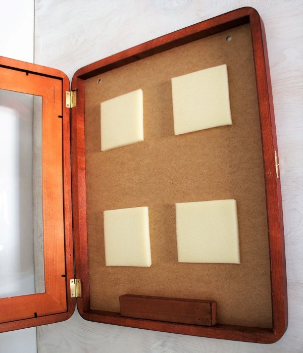 Киот под икону 29х40