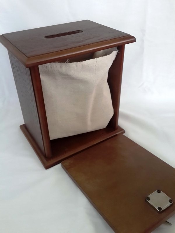 Ящик для пожертвований, большой (30*26*20.5) (МДФ, шпон дуба) — изображение 4