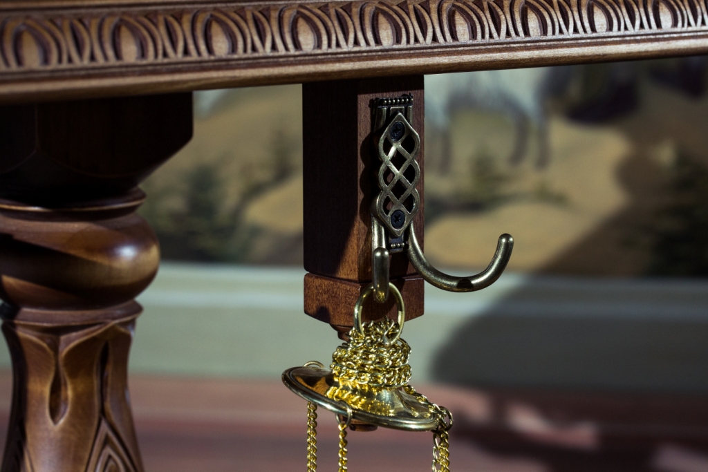 Аналой на одной ножке крестильный — изображение 13