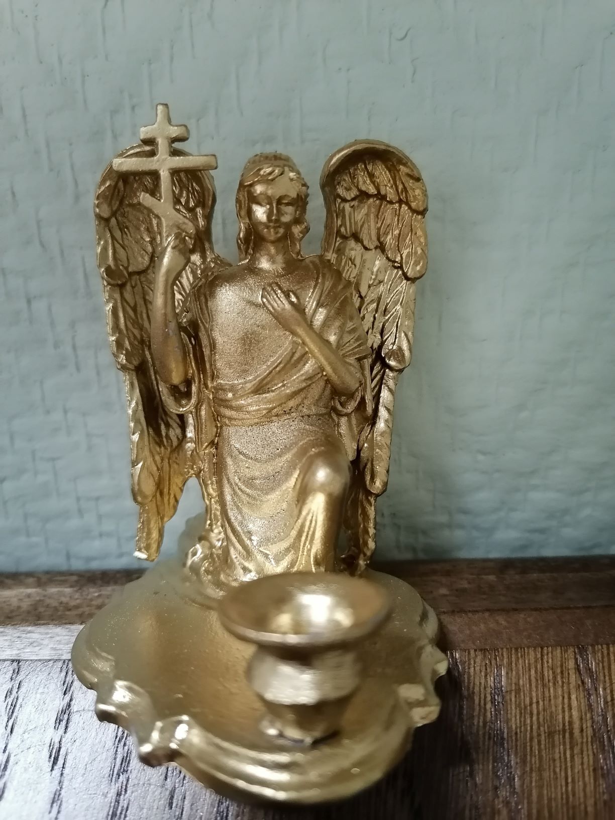 Подсвечник "Ангел и распятие" (олово)