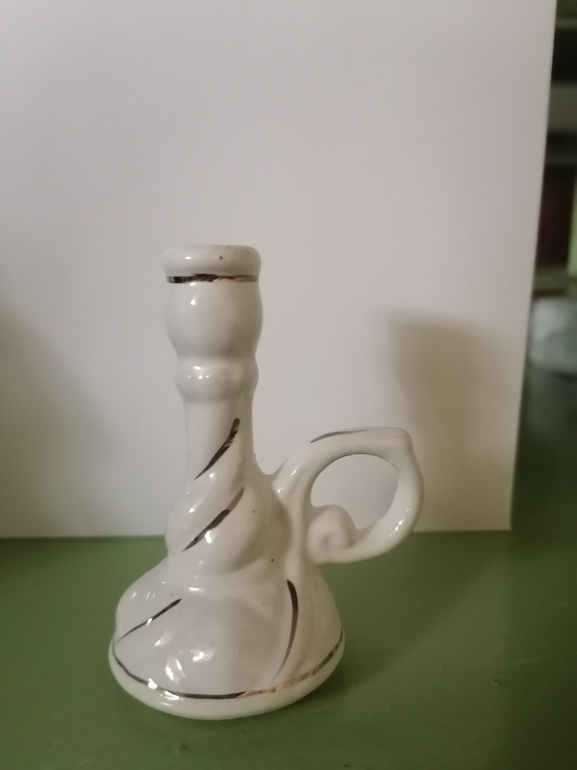 Подсвечник керамический белый с золот. росп.