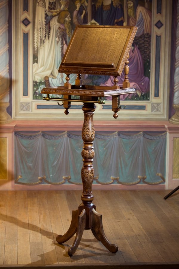 Аналой на одной ножке крестильный — изображение 10