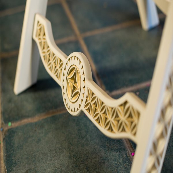 Аналой раскладной резной (белый, патина)