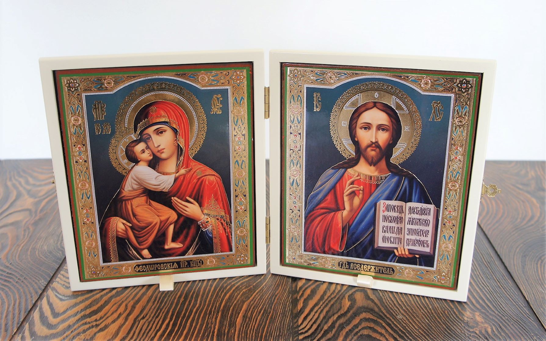 Складень деревянный 17х21 с резьбой (эмаль, патина)