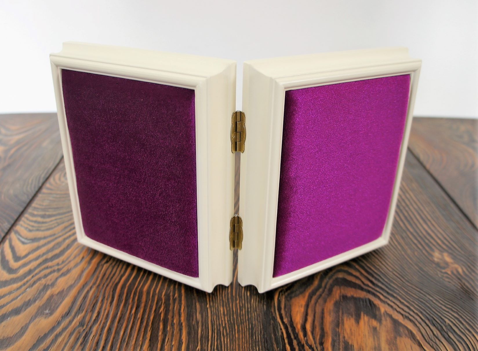 Складень деревянный 13х16 с бархатом (белый) — изображение 4