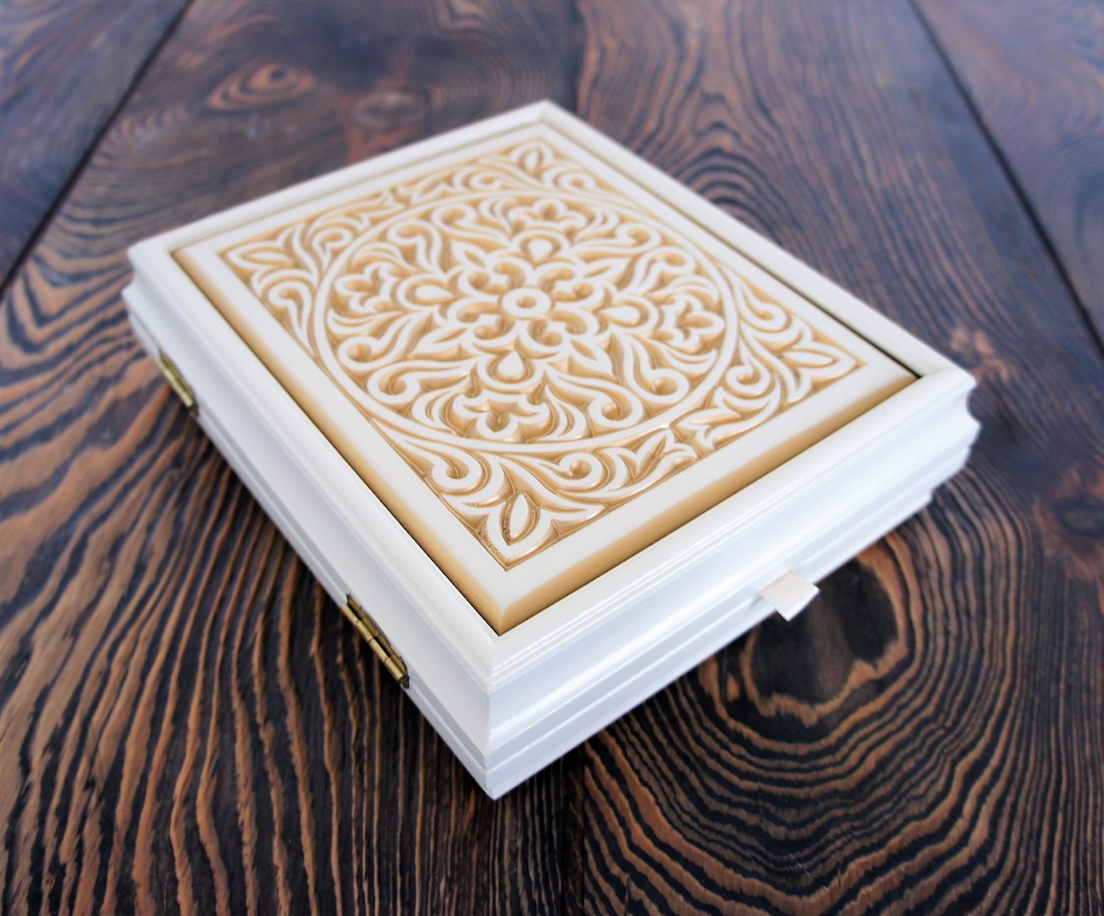 Складень деревянный 17х21 с резьбой (эмаль, патина)