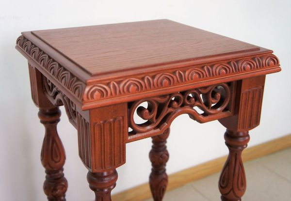 Подставка столик, большая (резная) — изображение 4