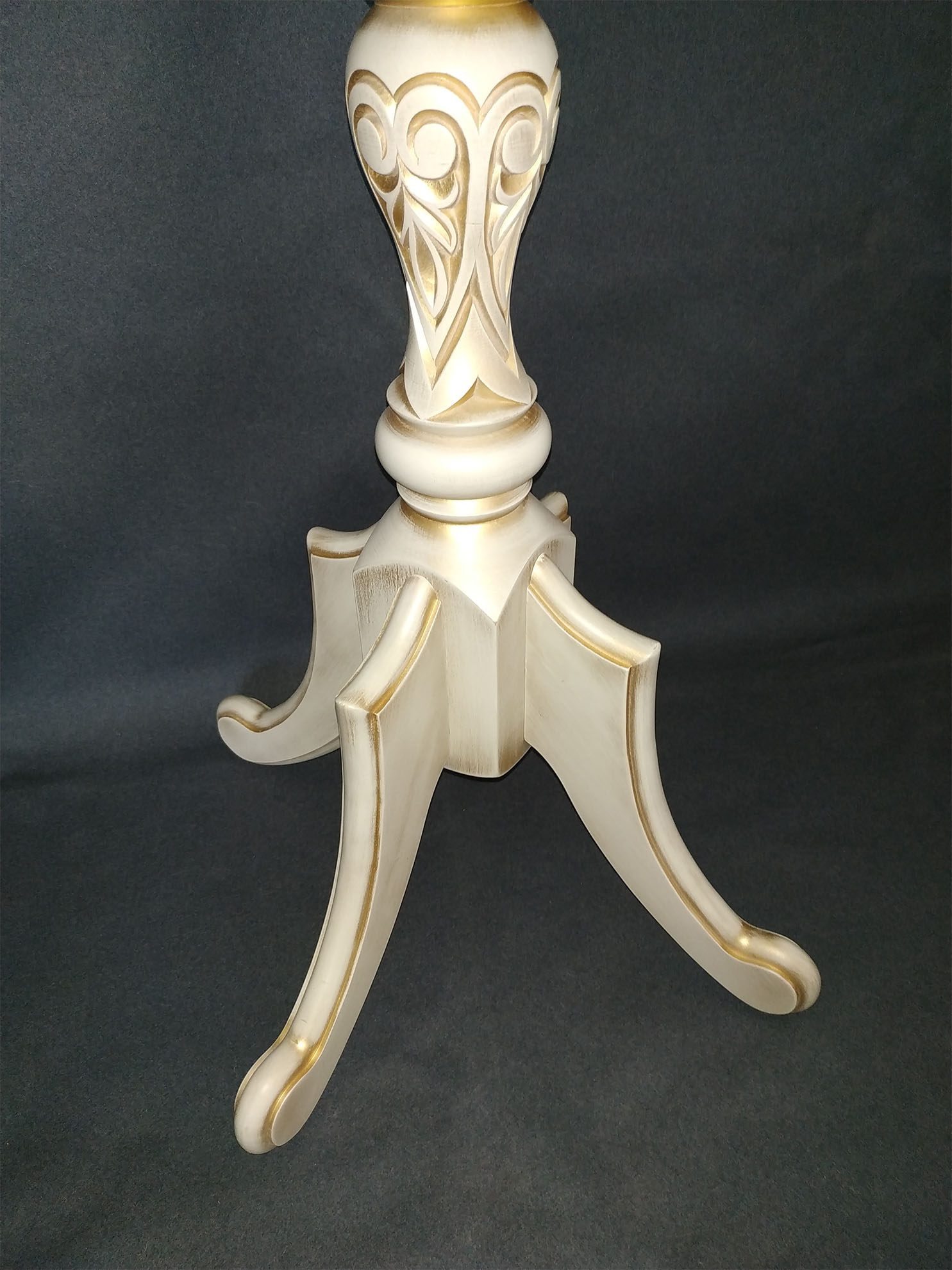 Подставка столик круглая (эмаль, патина)