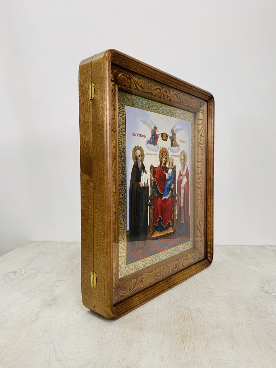 Киот под икону 30*40, с резьбой (цвет-дуб)