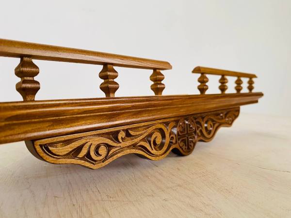 Полка угловая малая с резьбой (цвет - дуб) — изображение 2