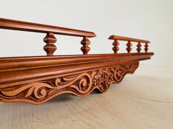 Полка угловая малая с резьбой (цвет - красное дерево) — изображение 2