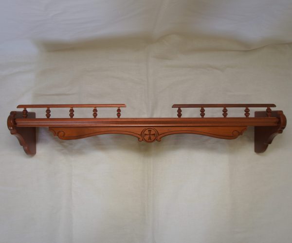 Полка прямая с резьбой (цвет - кр. дерево)